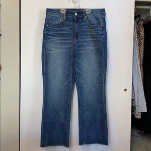 NWOT Tags AE Next Level Stretch Crop Jeans